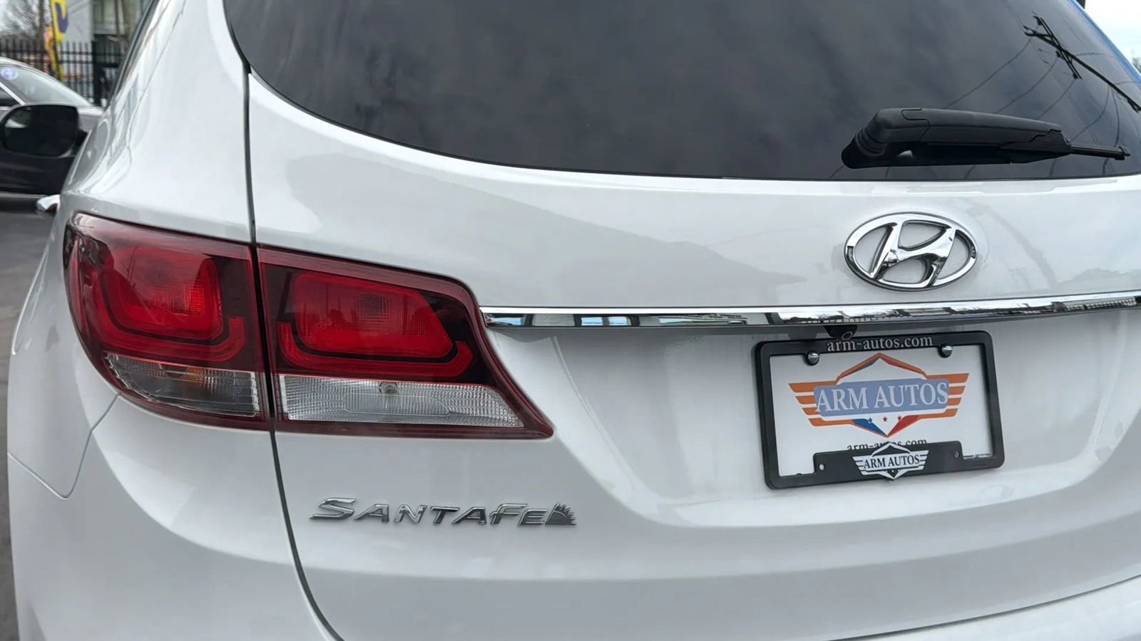 Used 2017 Hyundai Santa Fe SE image 50