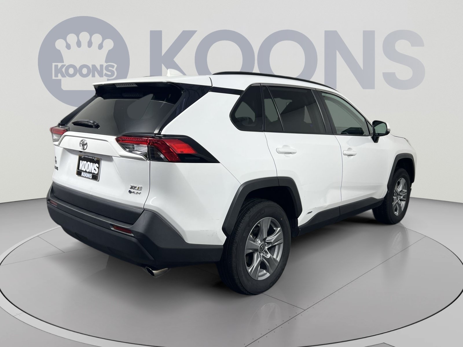Used 2025 Toyota RAV4 XLE AWD/4WD image 7