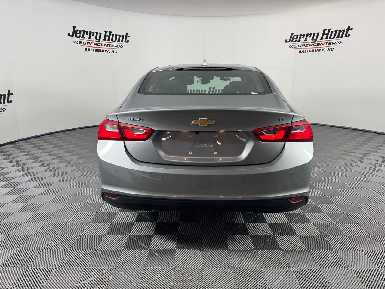 Used 2024 Chevrolet Malibu LT image 10