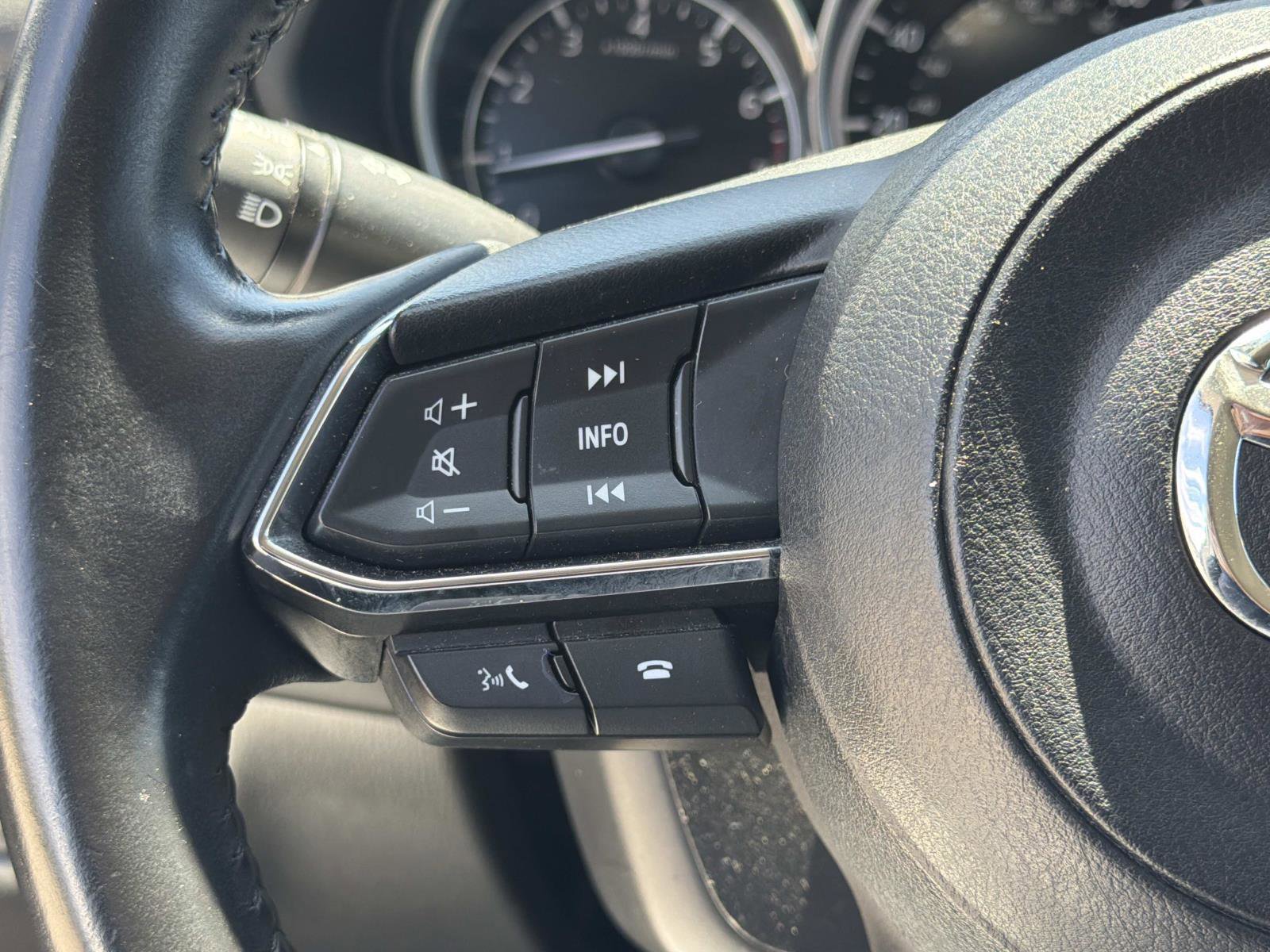 Used 2021 MAZDA CX-5 Touring image 9