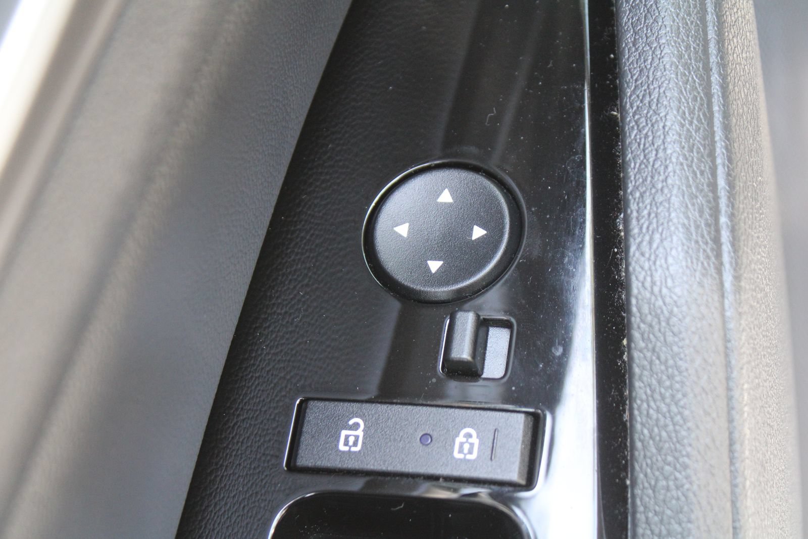 Certified 2024 Kia Sportage EX FWD image 20