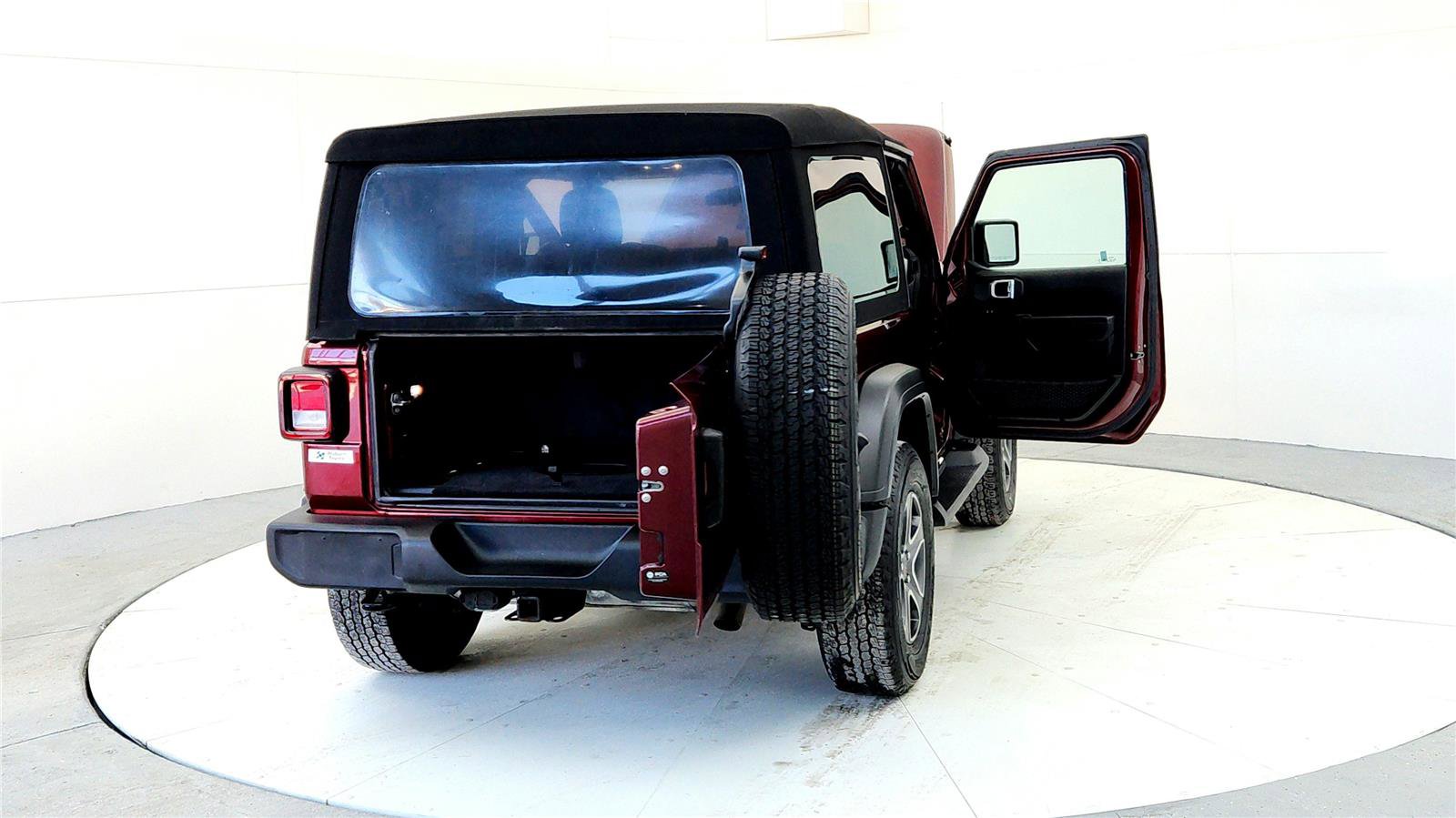 Used 2021 Jeep Wrangler Sport image 11