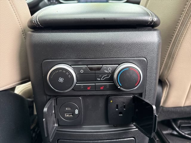 Used 2022 Ford Explorer Limited w/ Equipment Group 301A AWD/4WD image 40