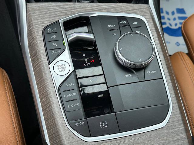 Certified 2025 BMW 330i xDrive 330i xDrive Sedan w/ Premium Package image 26