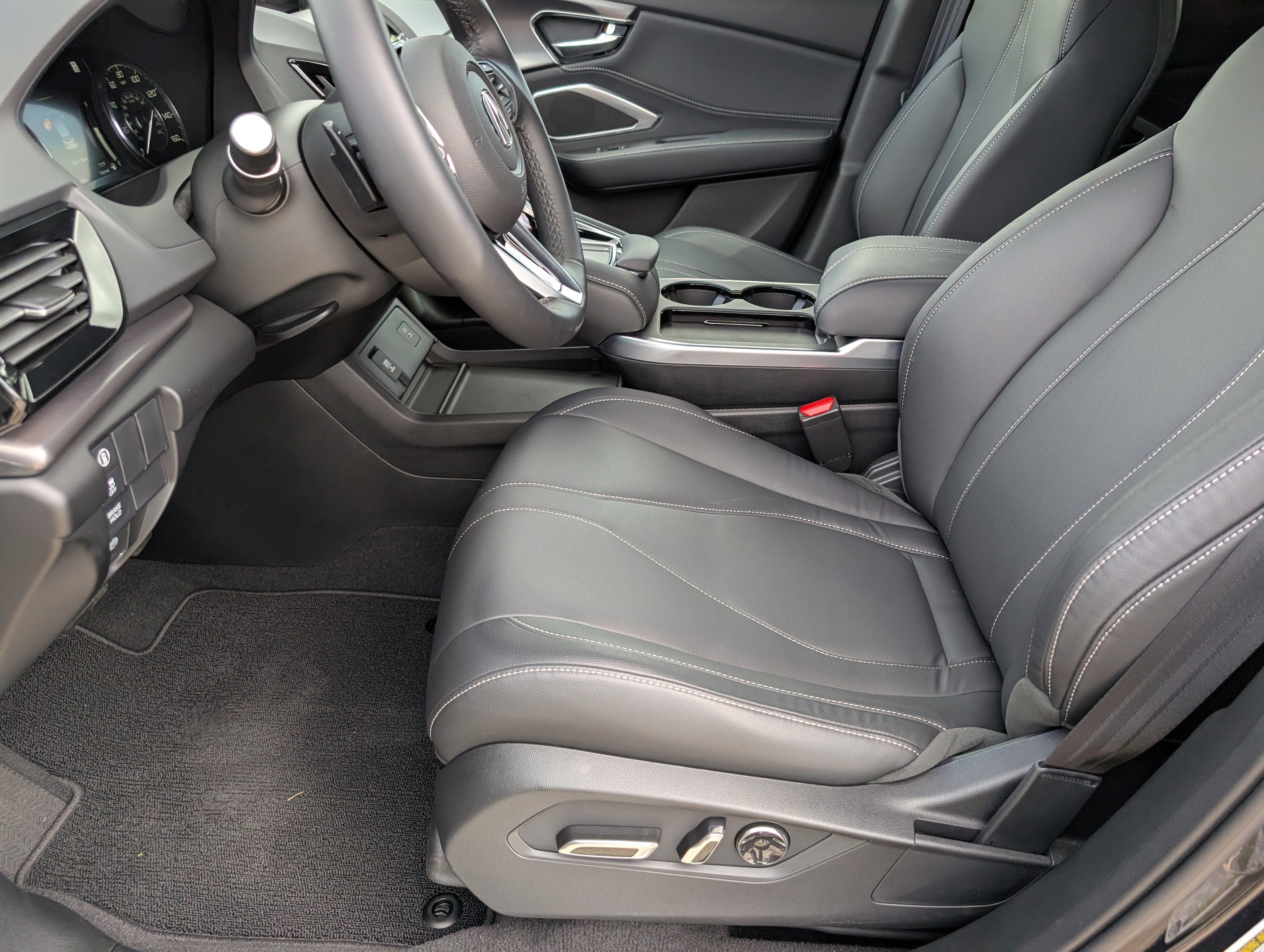 Certified 2025 Acura RDX SH-AWD image 9