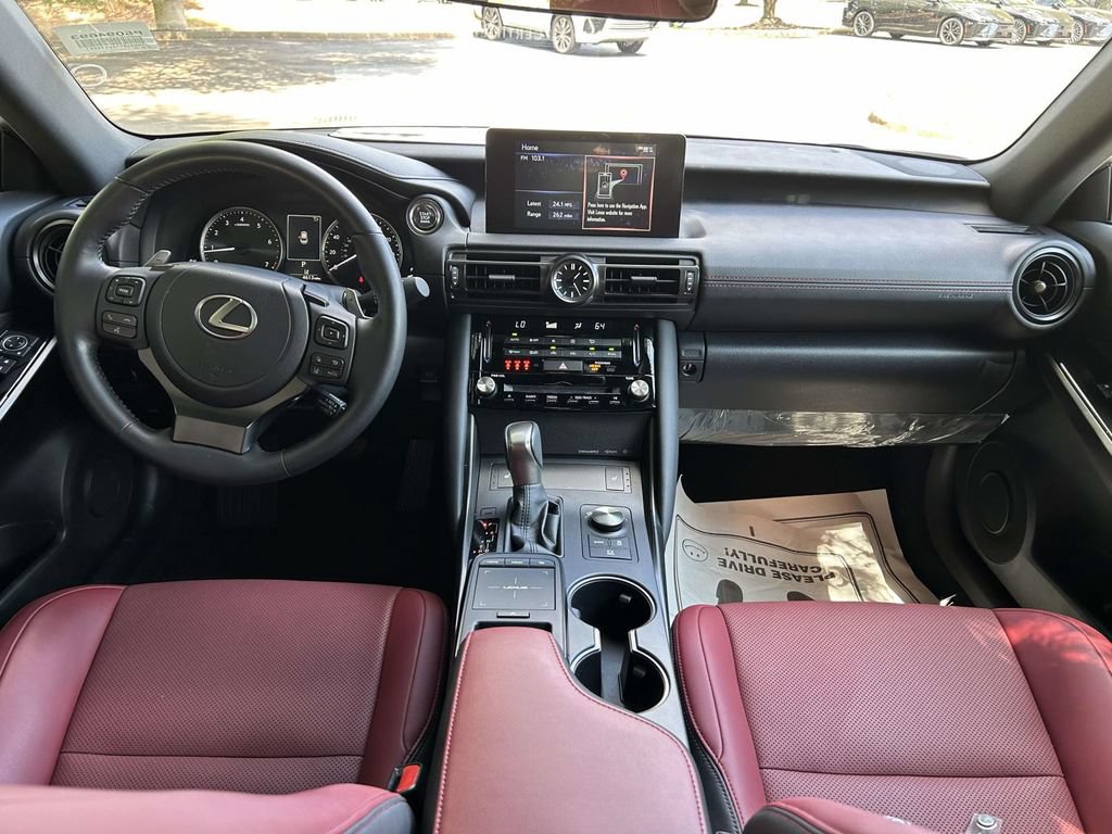 Used 2025 Lexus IS 350 F Sport RWD image 10