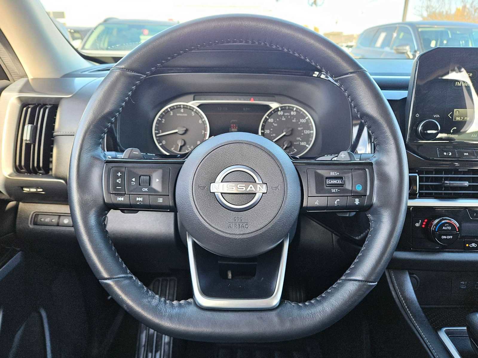 Used 2022 Nissan Pathfinder SL image 17