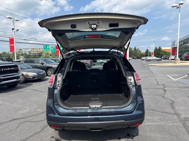 Used 2016 Nissan Rogue SV w/ SV Moonroof Package AWD/4WD image 9