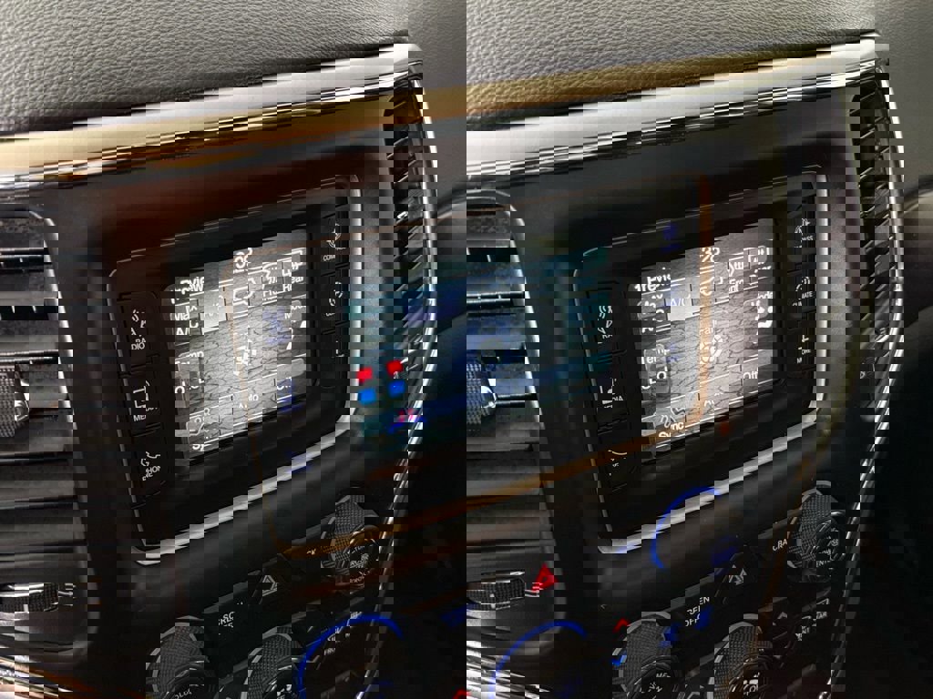 Used 2016 Jeep Grand Cherokee Laredo w/ Quick Order Package 23E image 25