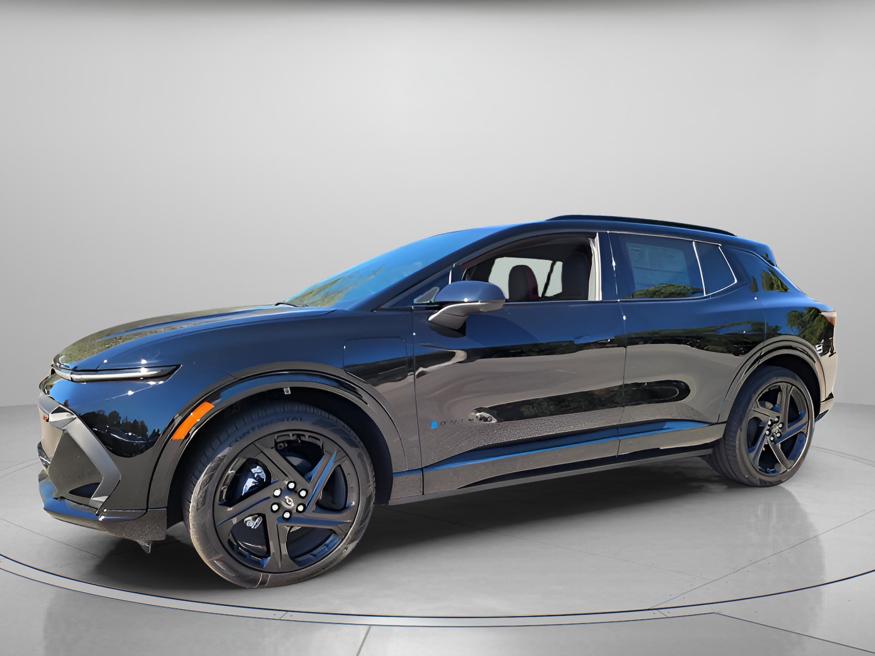 New 2026 Chevrolet Equinox EV RS image 2