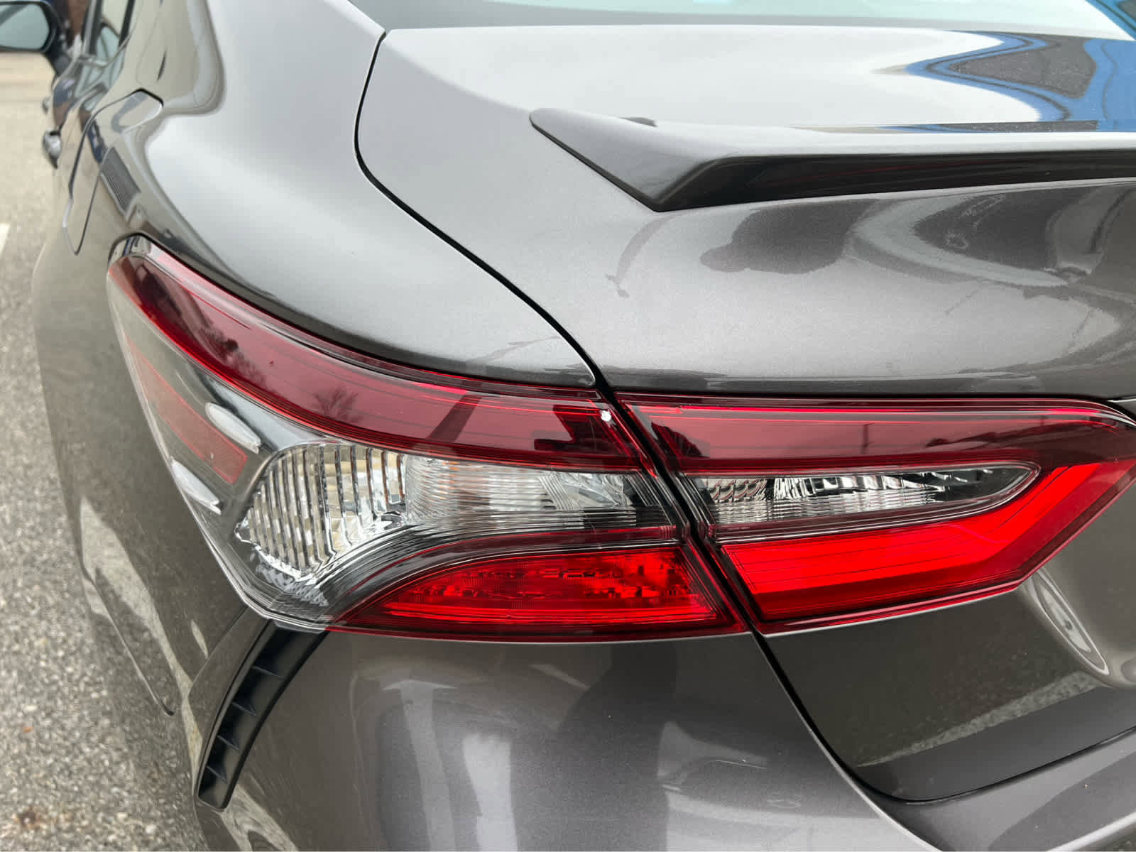 Used 2024 Toyota Camry SE image 7