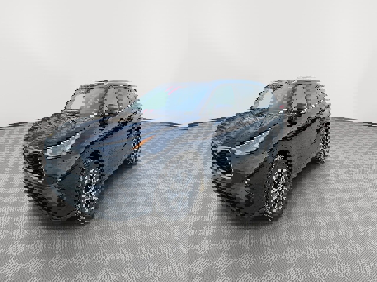 Used 2023 Toyota Highlander XLE image 4