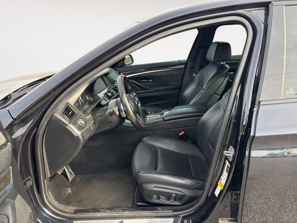 Used 2016 BMW 550i Sedan RWD image 31