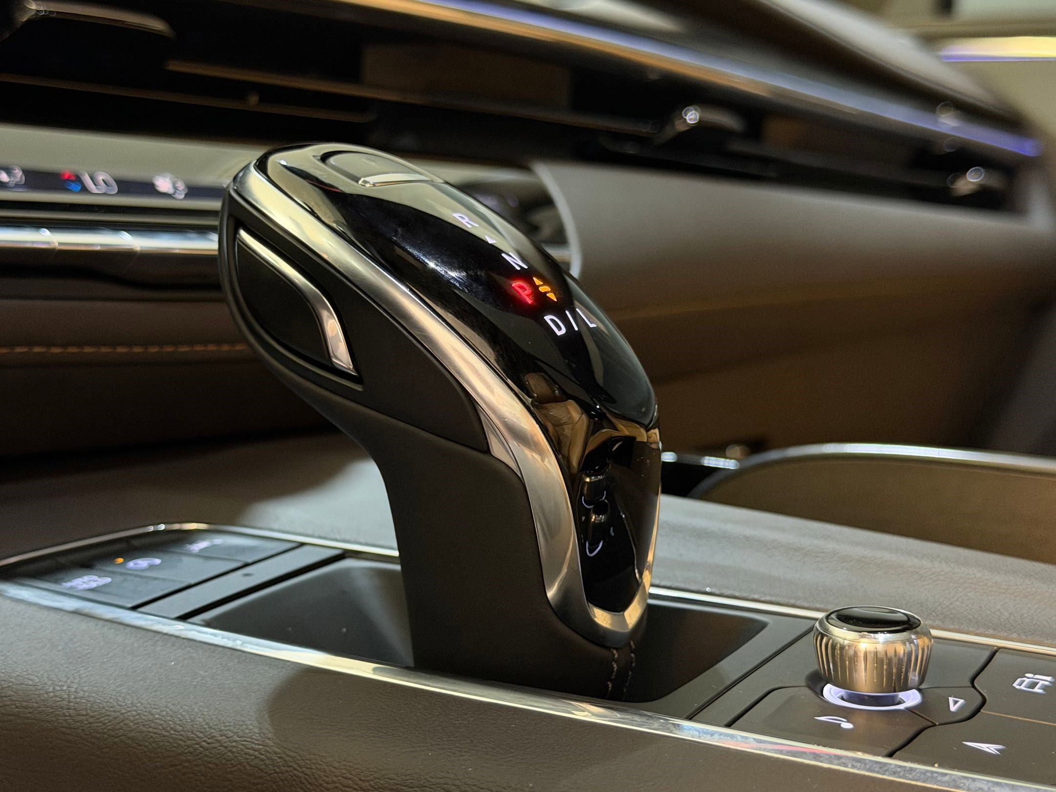 Certified 2023 Cadillac Escalade ESV Premium Luxury image 37