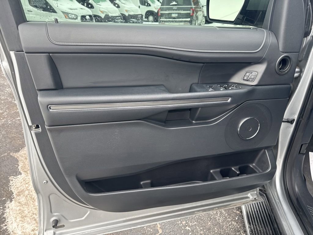 Certified 2022 Ford Expedition Max XLT image 17