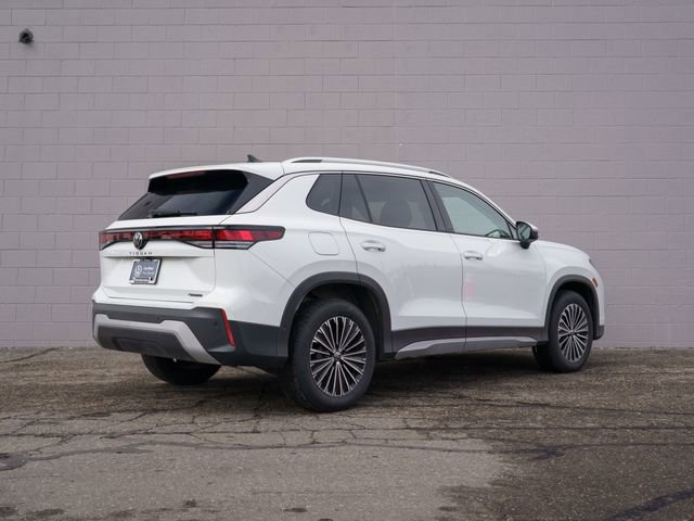 Used 2025 Volkswagen Tiguan S w/ 18" Wheel Package image 7