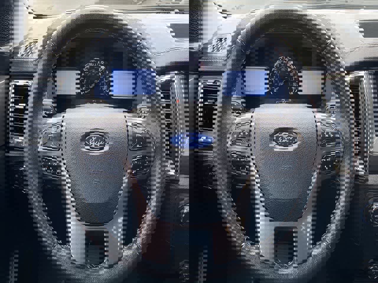 Used 2021 Ford Ranger Lariat w/ FX4 Off-Road Package image 14