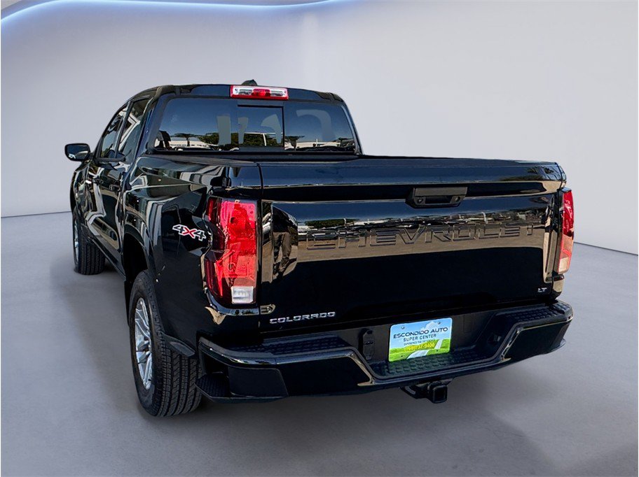 Used 2023 Chevrolet Colorado LT w/ LT Convenience Package II AWD/4WD image 4