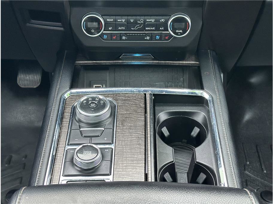 Used 2019 Ford Expedition Limited image 14
