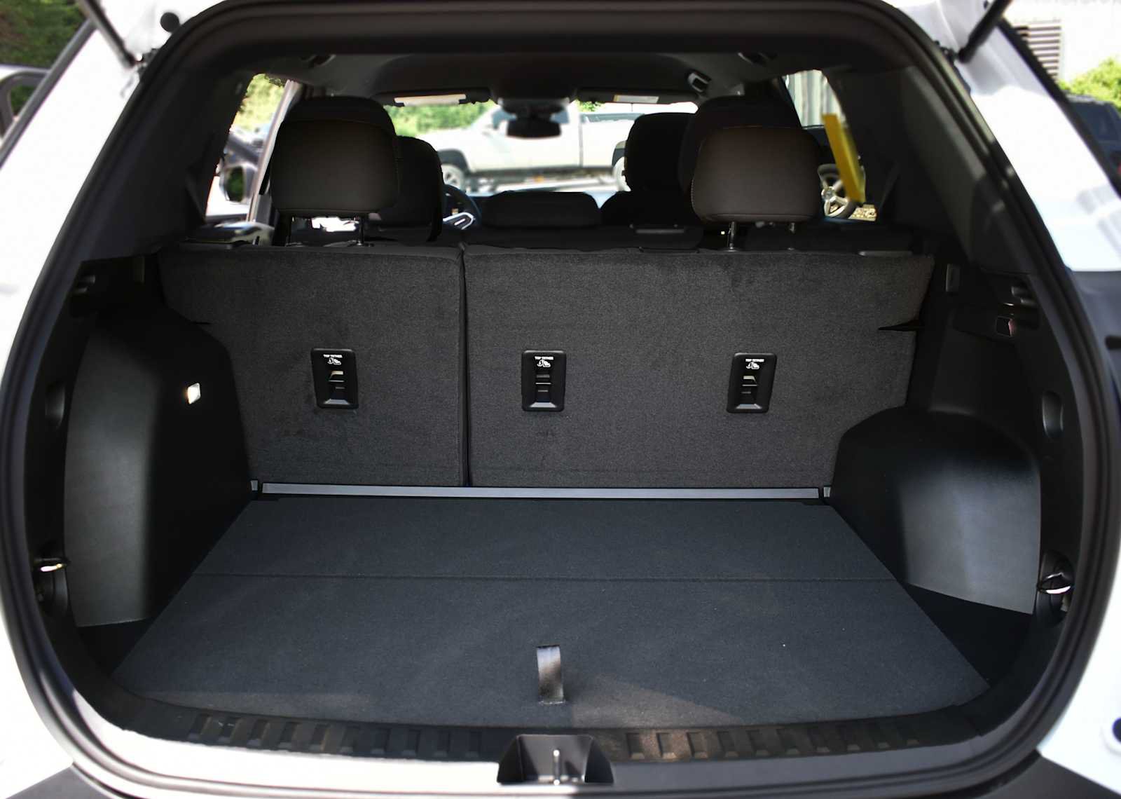 New 2026 Chevrolet Equinox LT AWD/4WD image 8