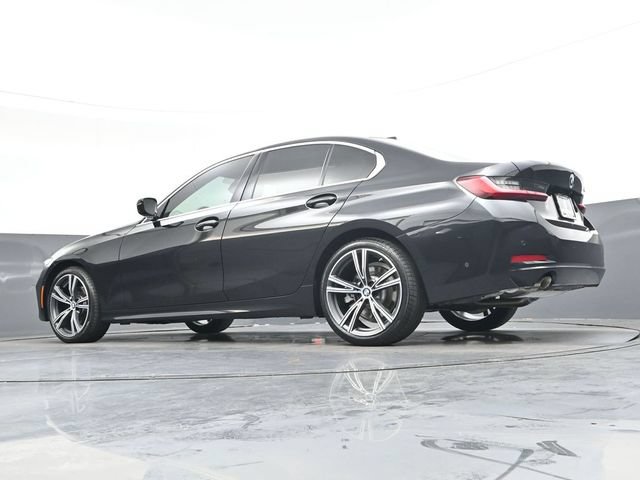 Used 2024 BMW 330i Sedan w/ Convenience Package RWD image 33