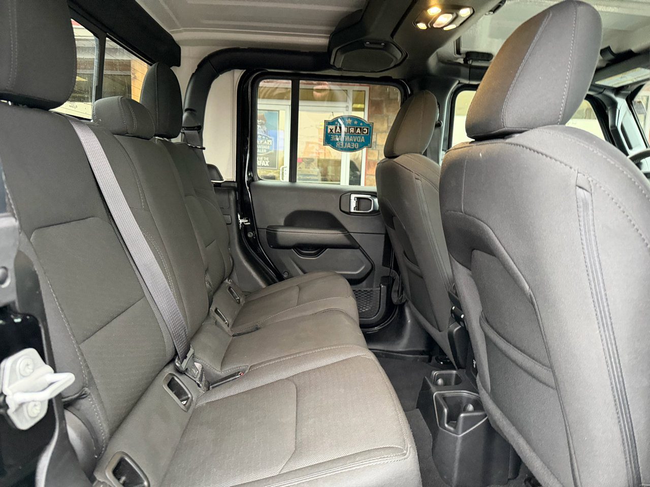 Used 2023 Jeep Gladiator Overland image 19