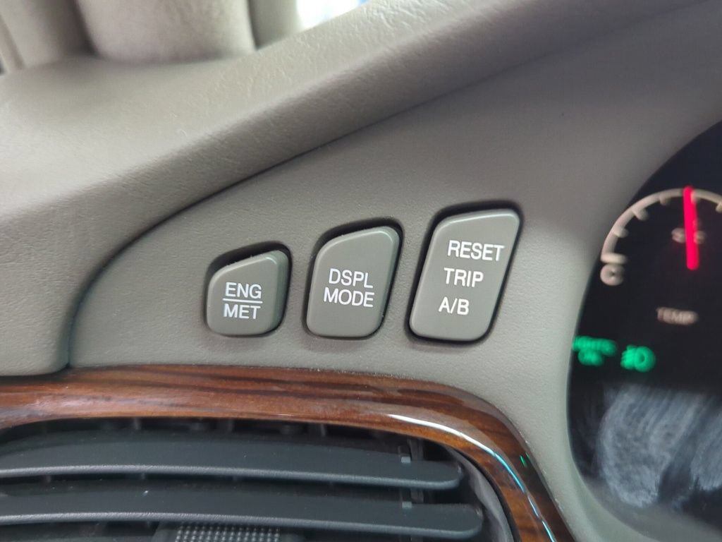 Used 2000 Cadillac Seville STS w/ Convenience Pkg FWD image 14