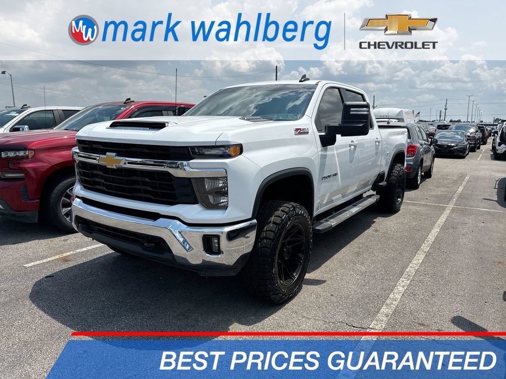 Used 2025 Chevrolet Silverado 2500 LT AWD/4WD image 1