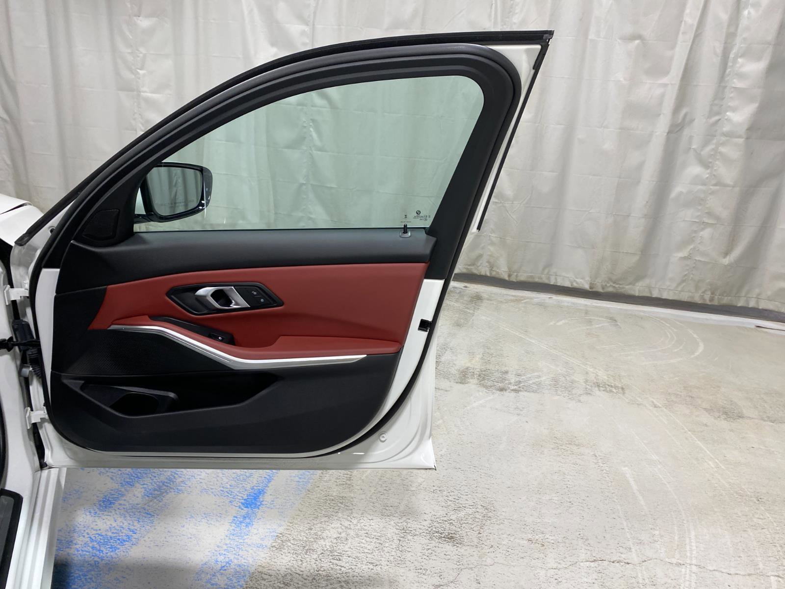 Certified 2024 BMW 330i xDrive 330i xDrive w/ Convenience Package image 21