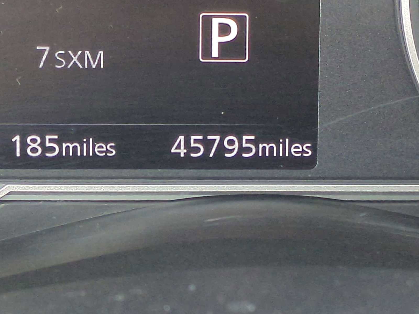 Used 2024 Nissan Versa SR image 12