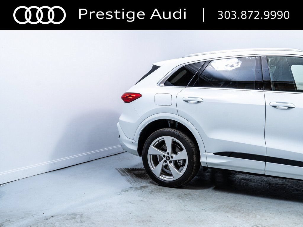 Used 2025 Audi Q5 Premium w/ Premium Plus AWD/4WD image 11