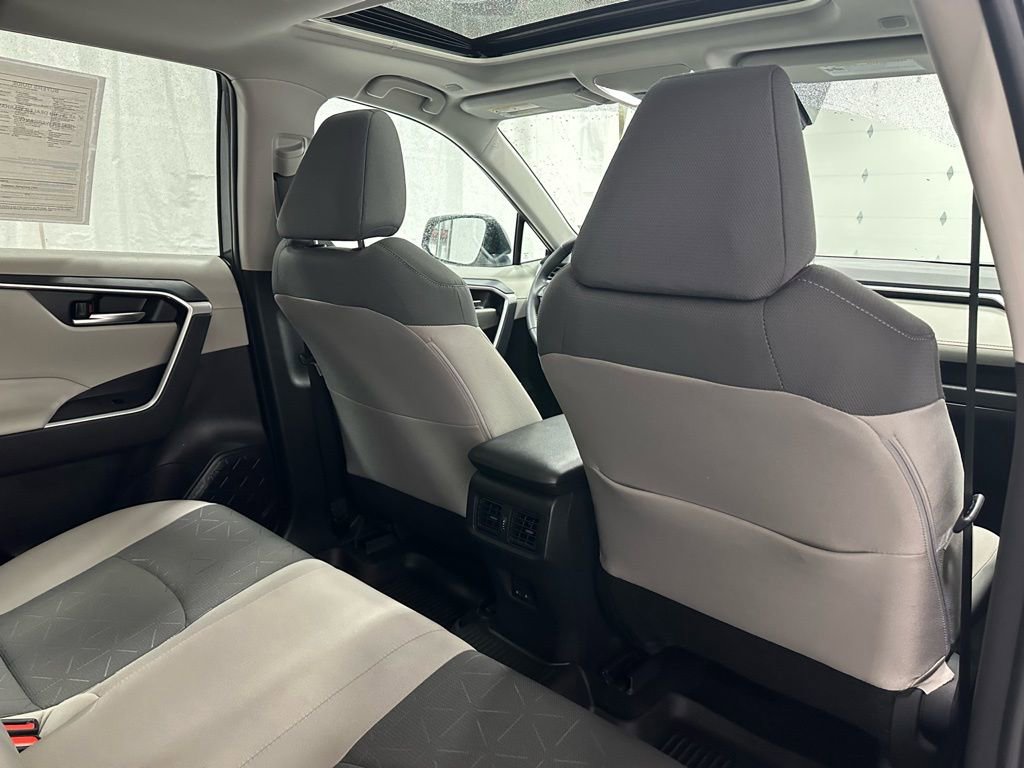 Used 2025 Toyota RAV4 XLE w/ Convenience Package image 54