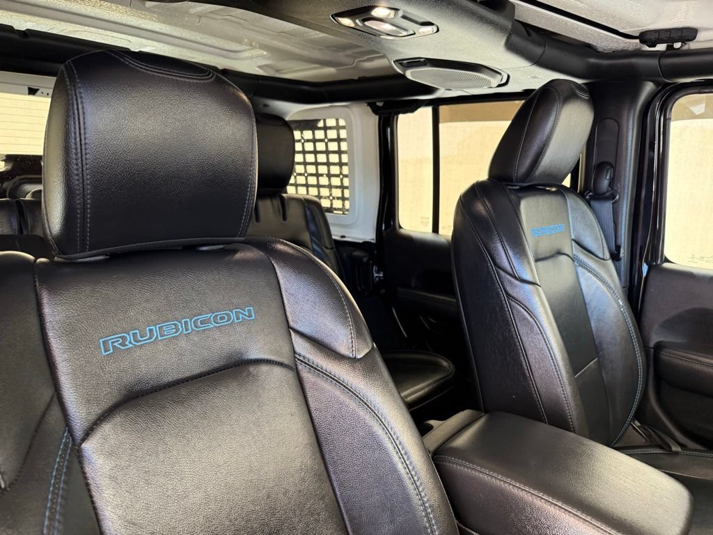 Used 2022 Jeep Wrangler Unlimited Rubicon 4xe w/ Cold Weather Group AWD/4WD image 15