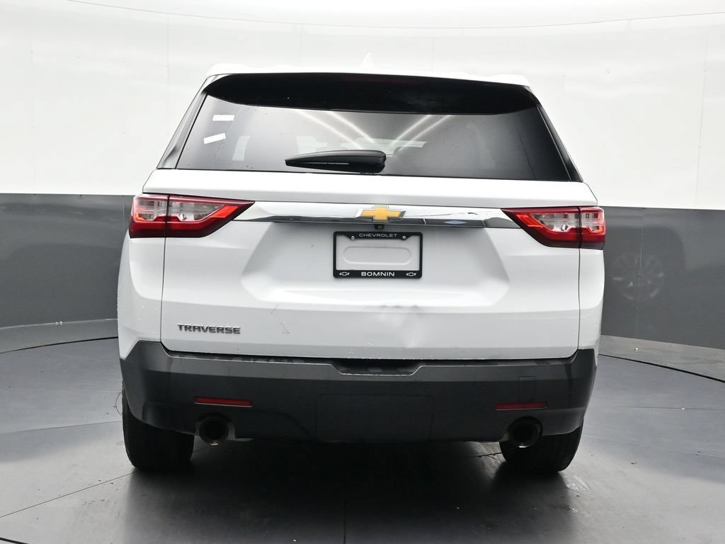 Used 2021 Chevrolet Traverse LS FWD image 4