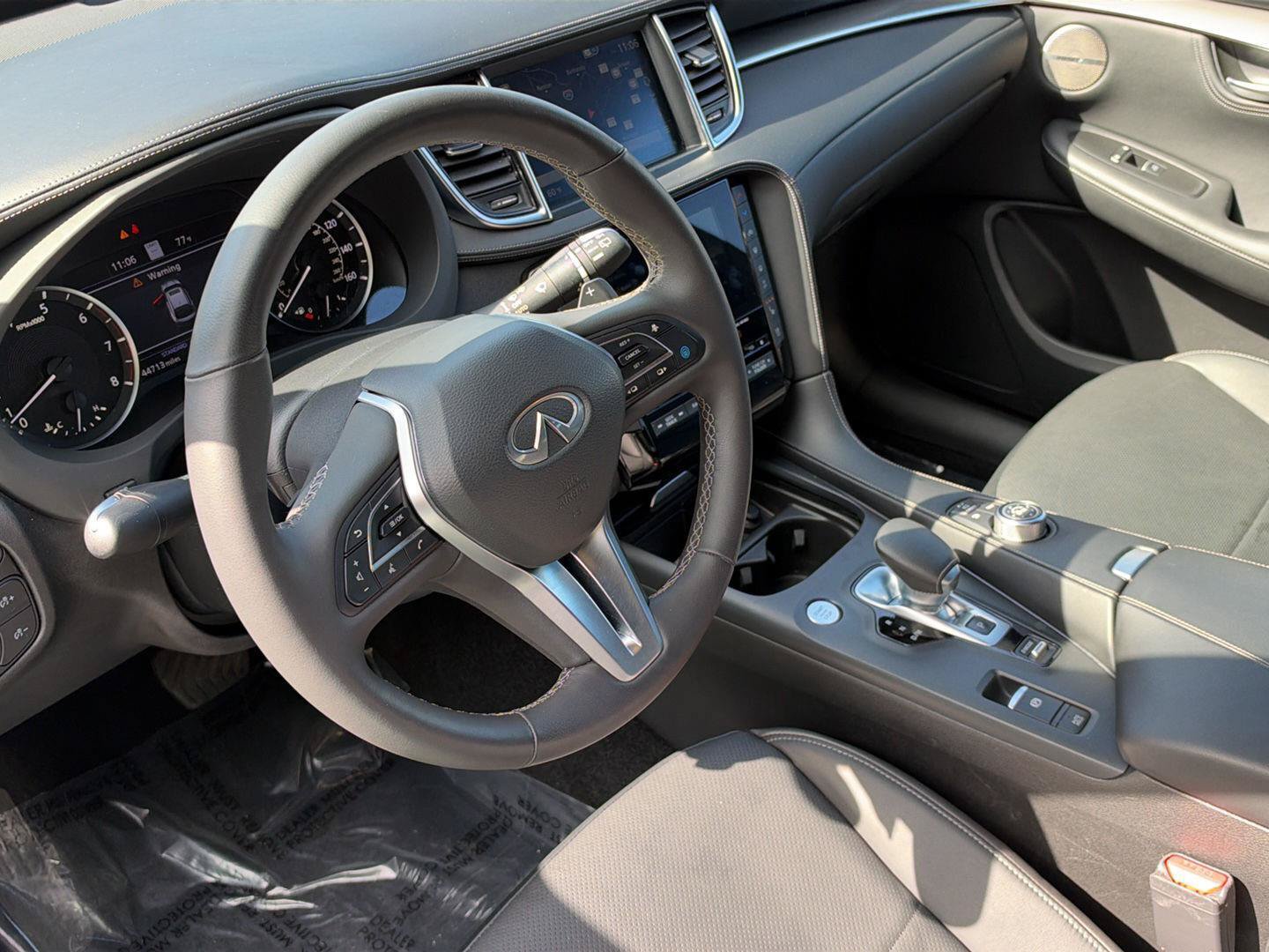 Used 2023 INFINITI QX55 Essential AWD/4WD image 9