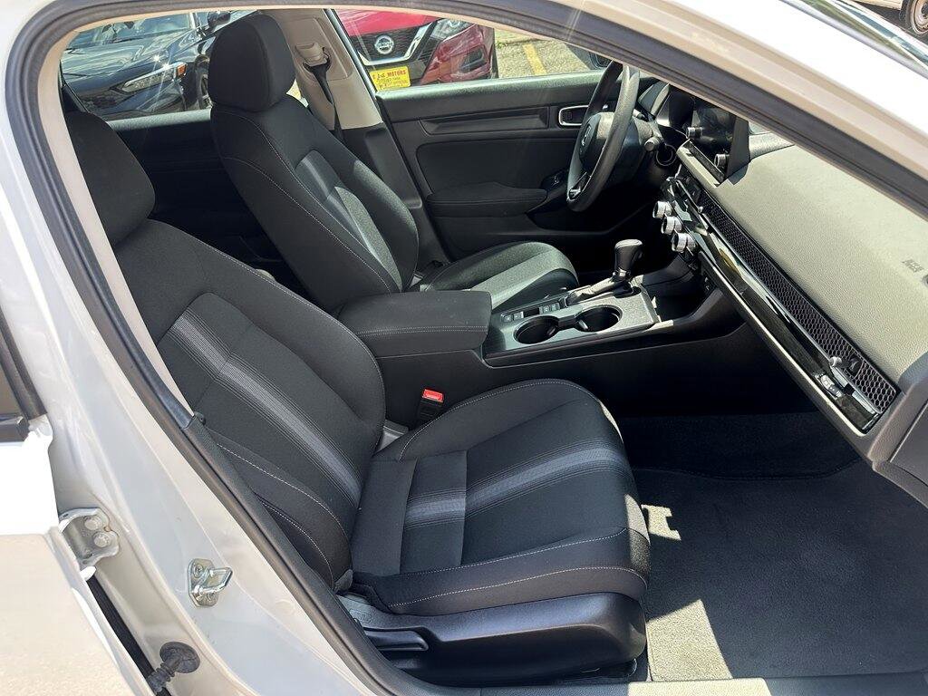 Used 2024 Honda Civic LX image 9