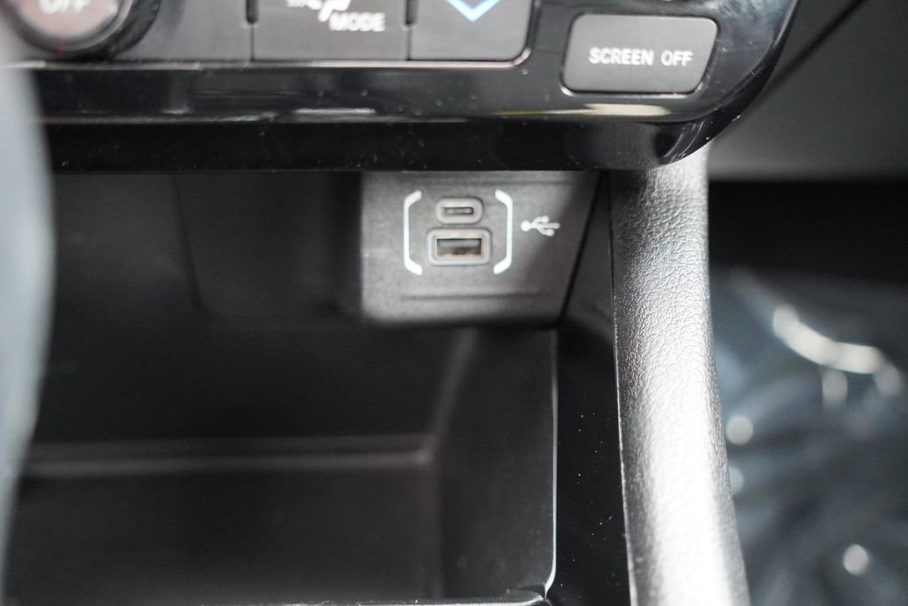 Certified 2022 Jeep Compass Limited image 28