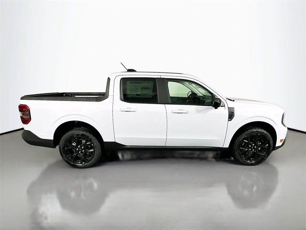 New 2025 Ford Maverick Lariat w/ Black Appearance Package image 8