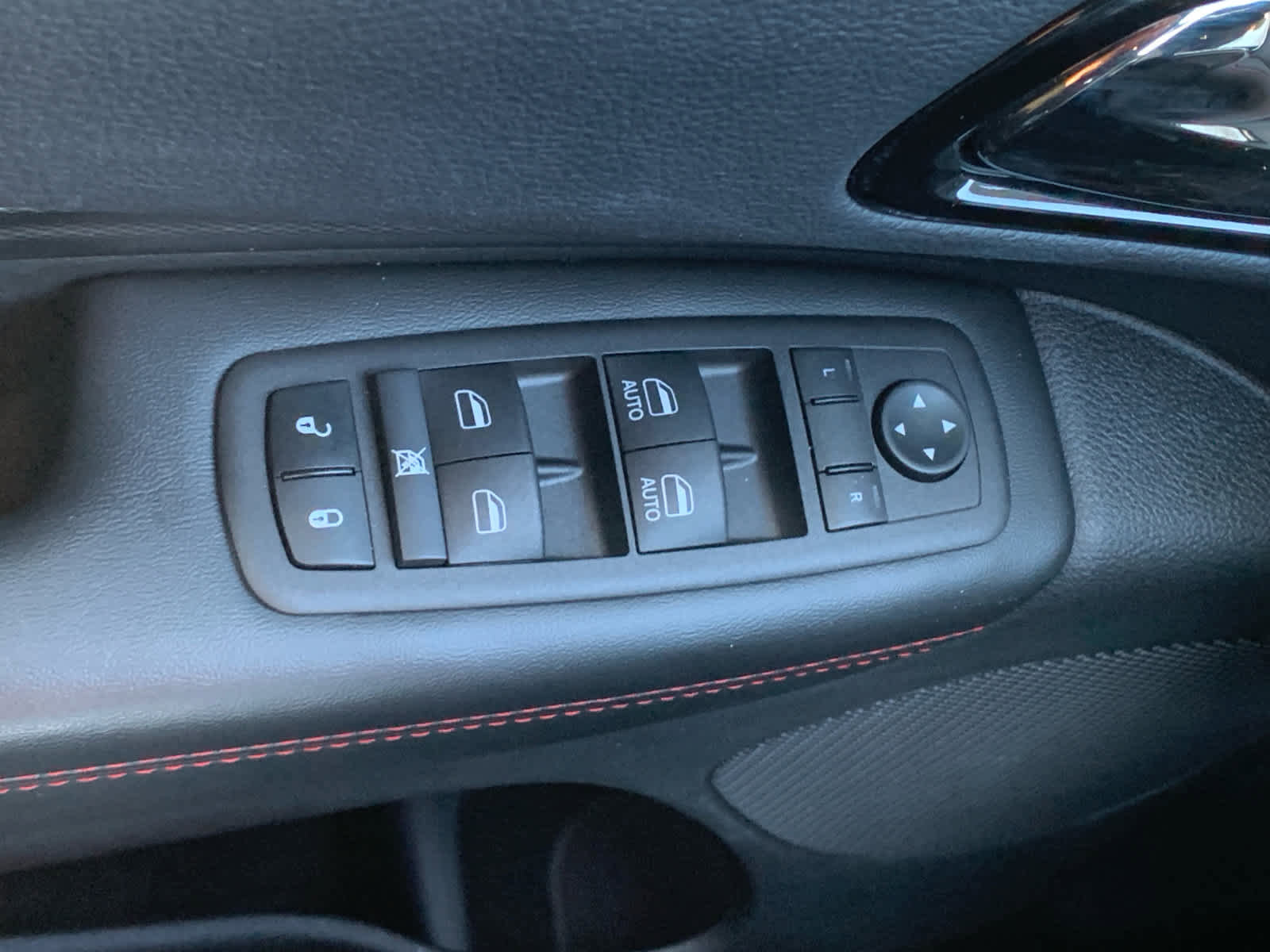 Used 2025 Dodge Durango GT image 22