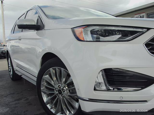 Used 2020 Ford Edge Titanium w/ Equipment Group 301A AWD/4WD image 19