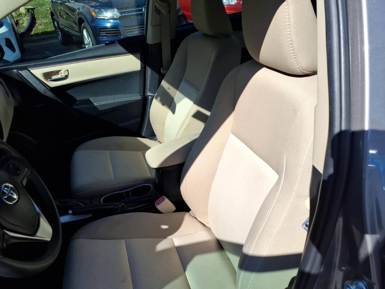 Used 2016 Toyota Corolla LE FWD image 16