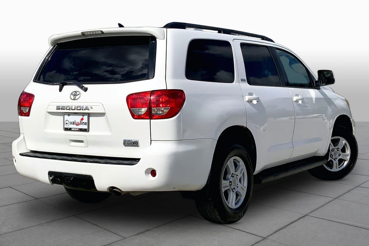 Used 2017 Toyota Sequoia SR5 RWD image 13