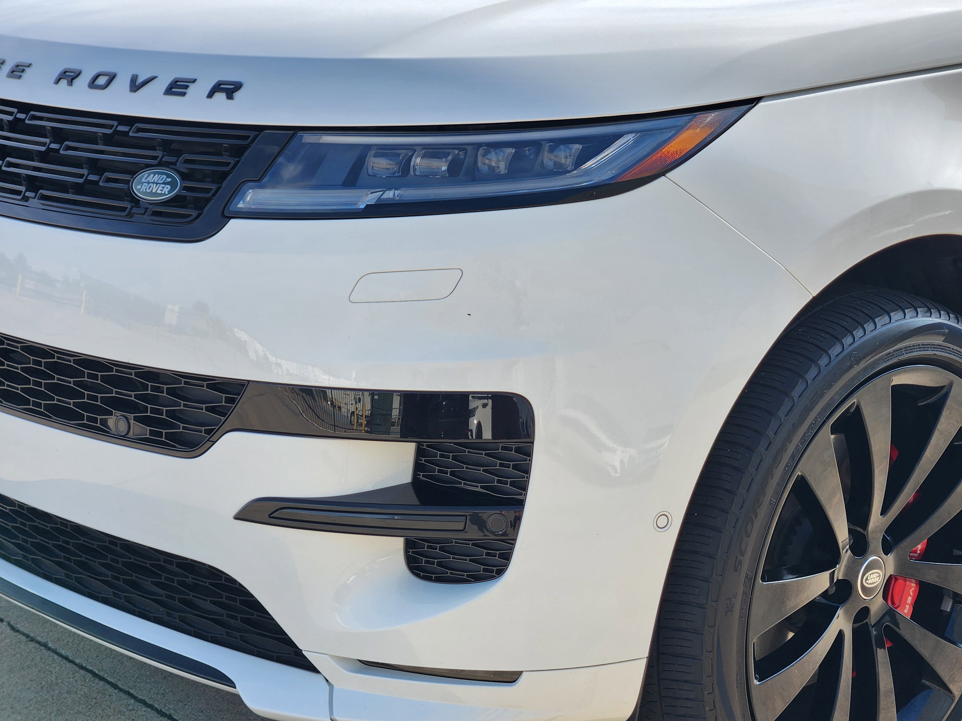 Used 2024 Land Rover Range Rover Sport Dynamic SE AWD/4WD image 9