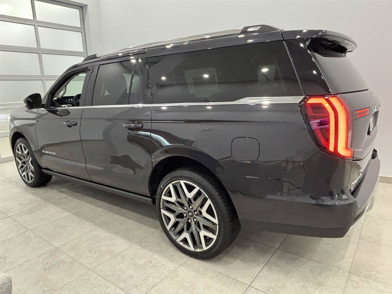 New 2026 Ford Expedition Max Platinum w/ Platinum Ultimate Package AWD/4WD image 13