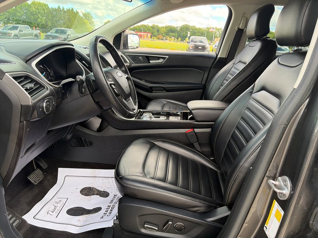 Used 2019 Ford Edge SEL w/ Equipment Group 201A AWD/4WD image 15