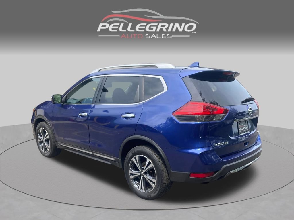Used 2017 Nissan Rogue SL w/ SL Premium Package AWD/4WD image 4