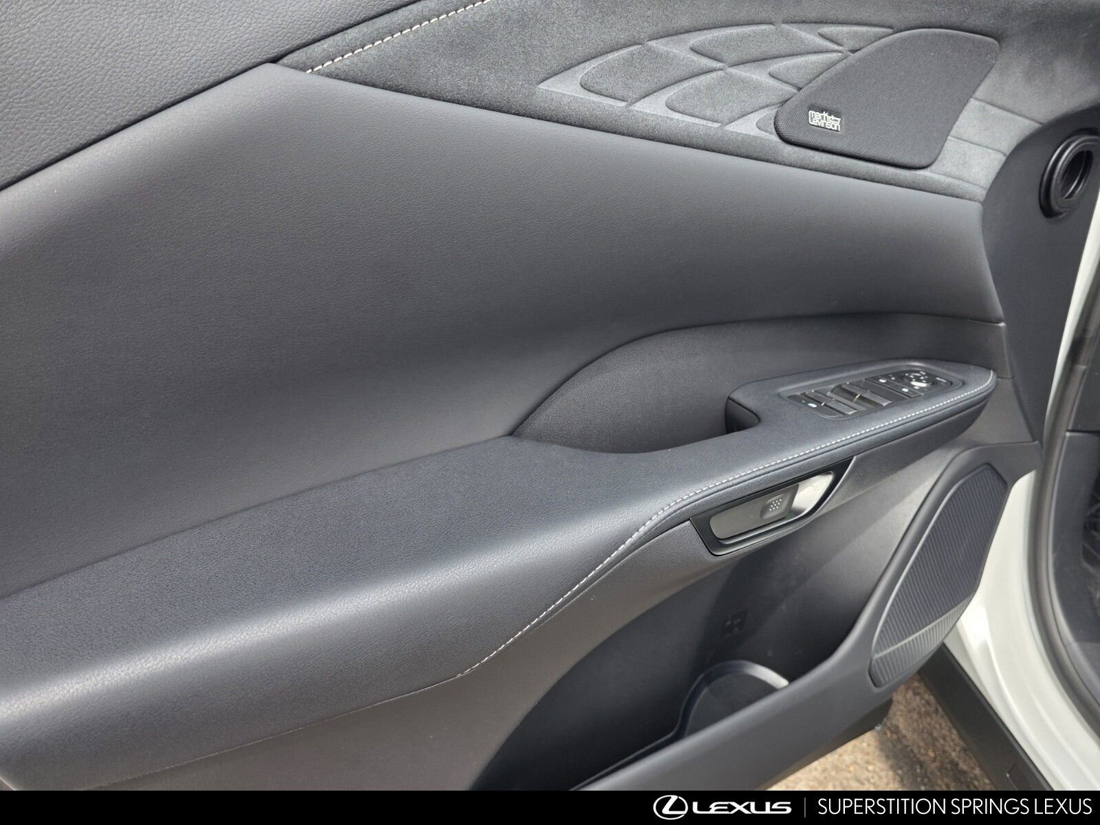 New 2026 Lexus RX 450h AWD image 11