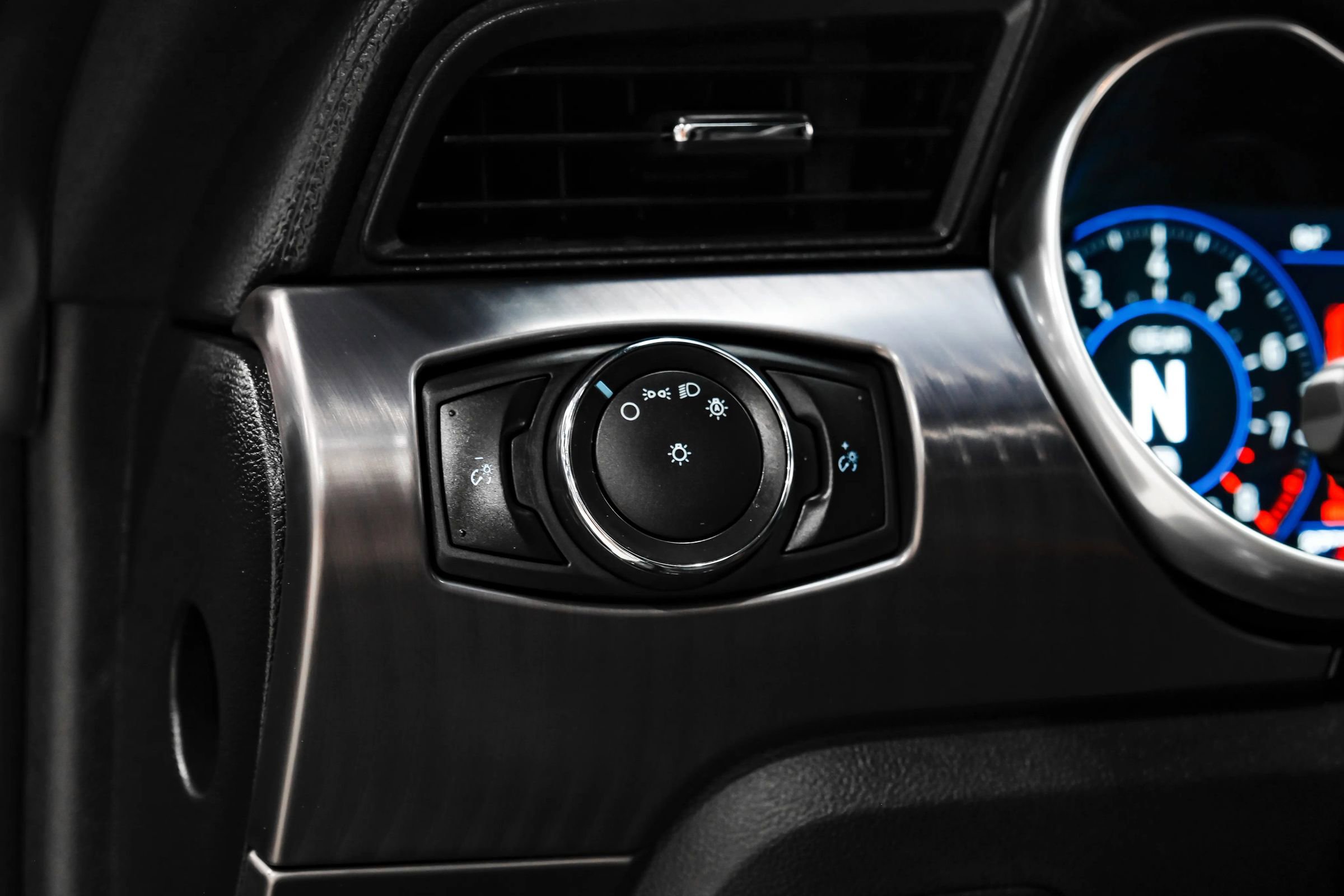 Used 2021 Ford Mustang Mach 1 w/ Mach 1 Handling Package RWD image 21