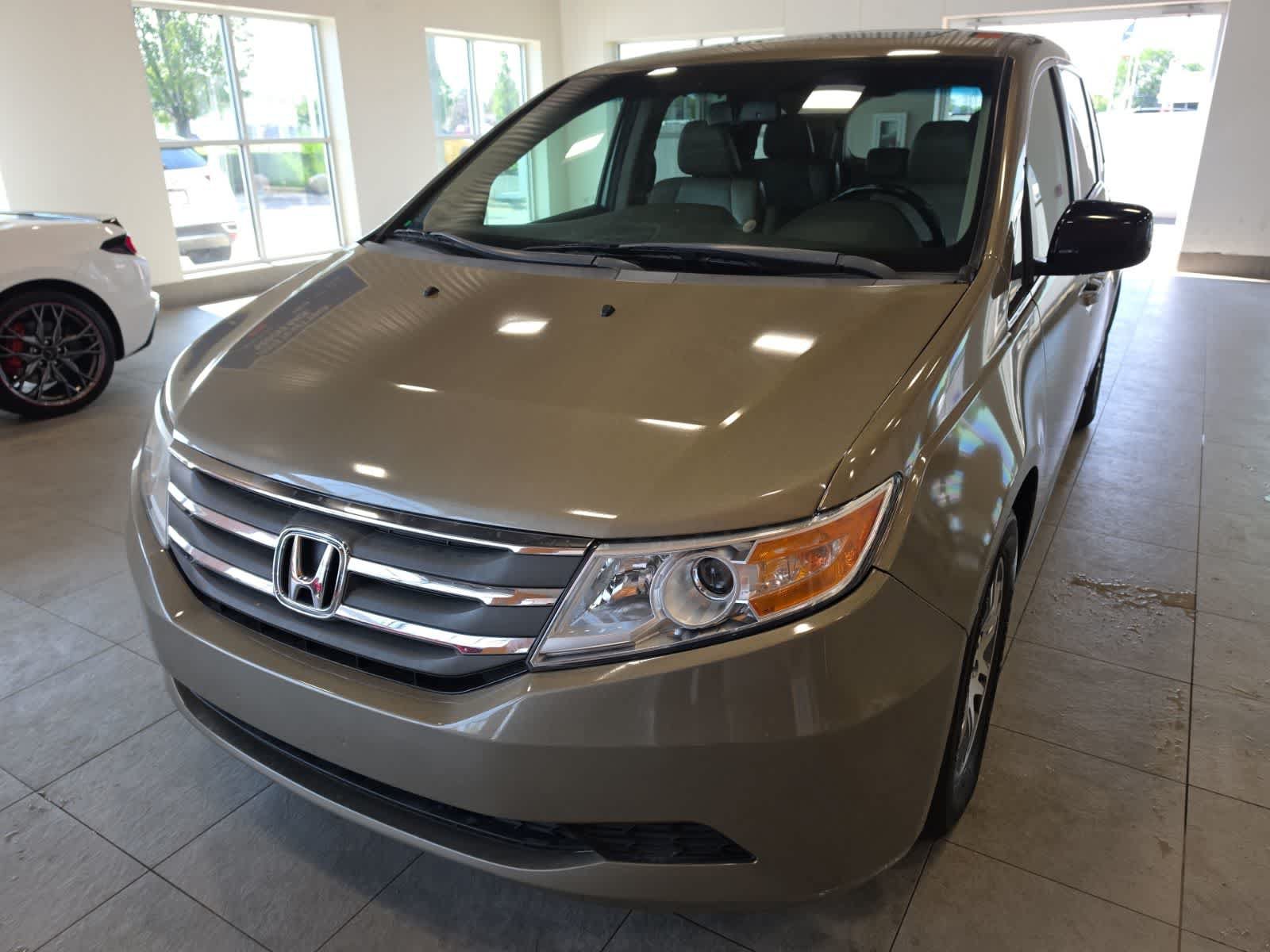 Used 2011 Honda Odyssey EX-L image 2