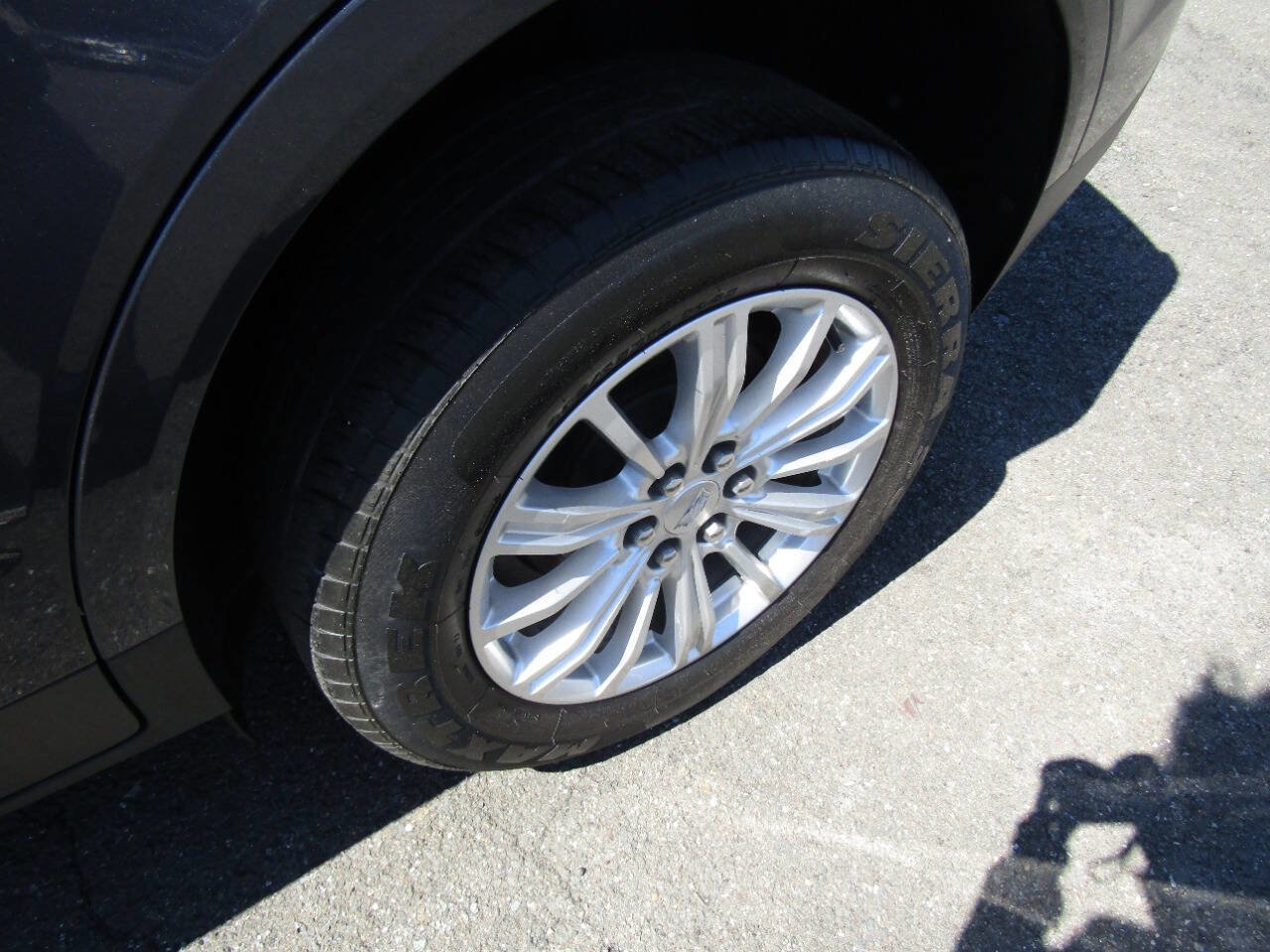 Used 2019 Cadillac XT5 AWD image 31